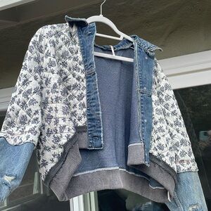 Free People XS/S cropped jean jacket